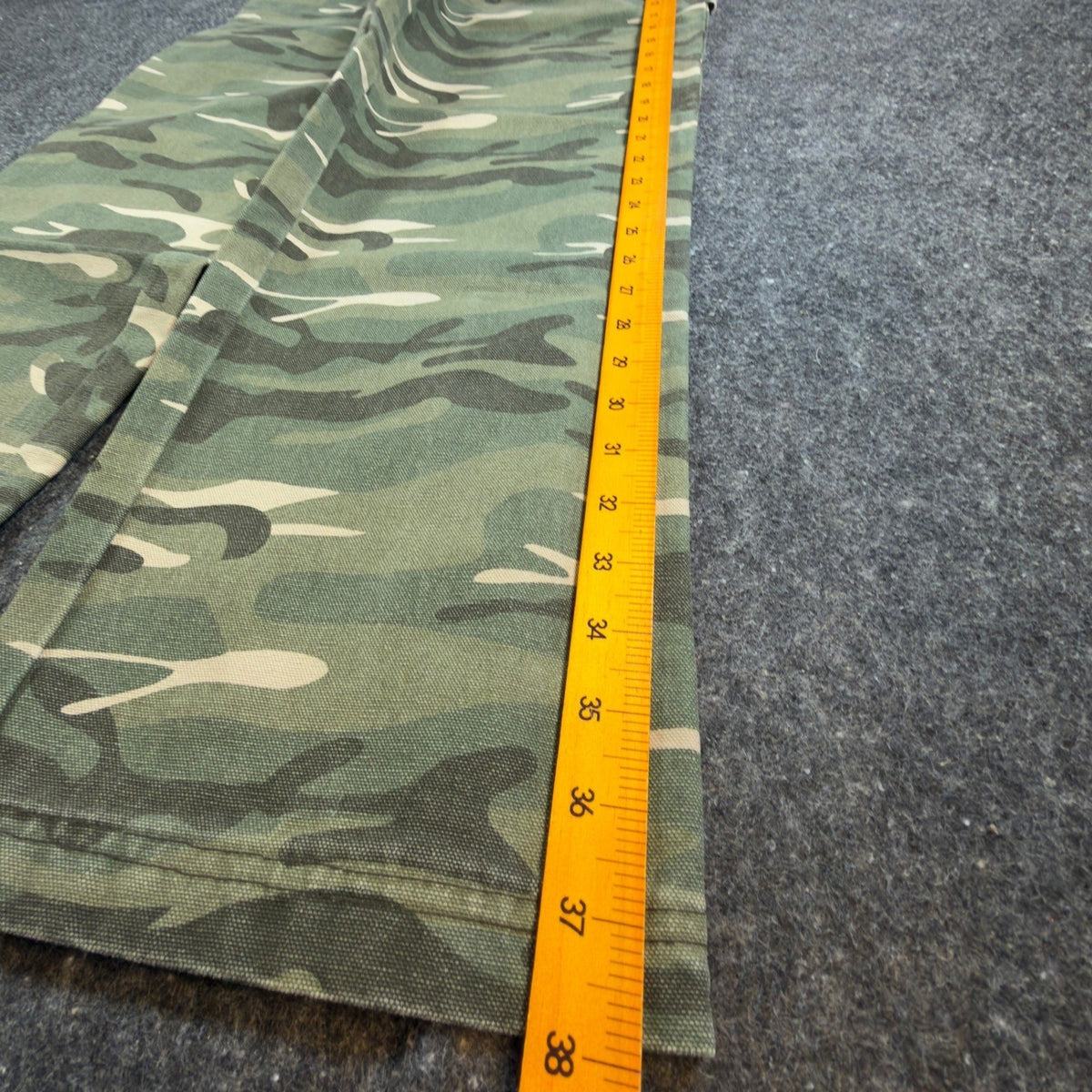 John Deere Carpenter Pants Boys 14 Y2K Camo Canvas Woodland Workwear Deadstock - take2supply