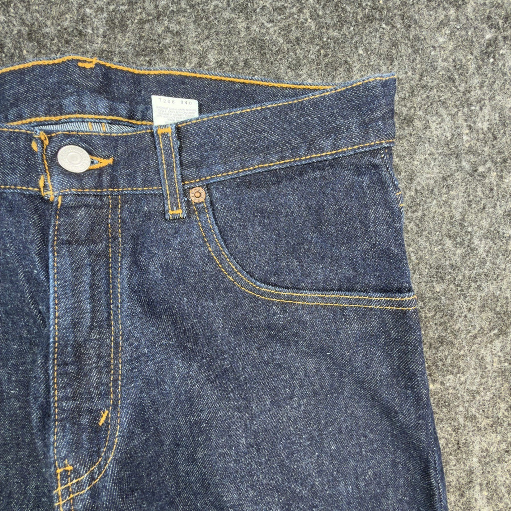 Levi's 2000s 565 Wide Leg Jeans Boys 30x32 Dark Indigo Deadstock NWT Vintage - take2supply
