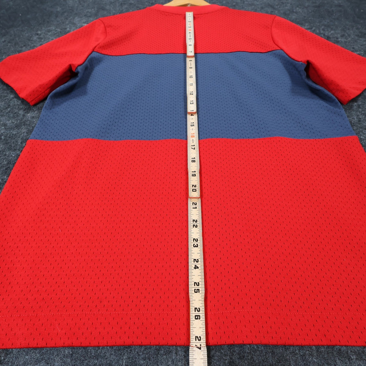 Nike Air T-Shirt Mens Medium Red Blue Polyester Mesh Athletic Colorblock Logo - take2supply