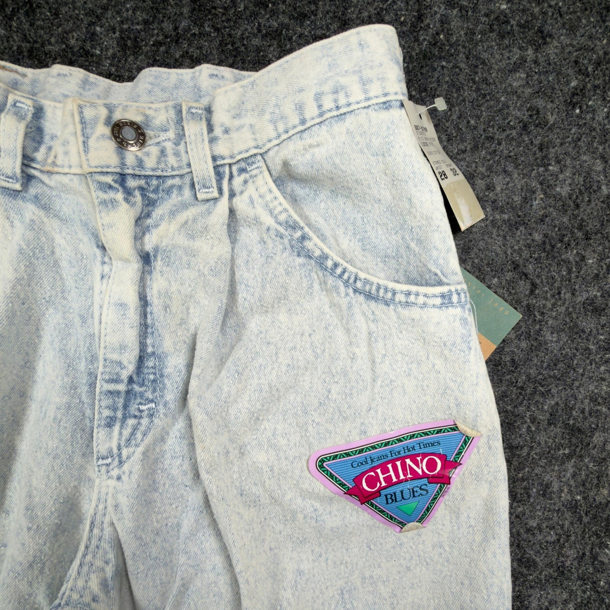 Lee Vintage 90s Easy Rider Jeans Students 28x32 Light Wash Acid Denim NWT - take2supply