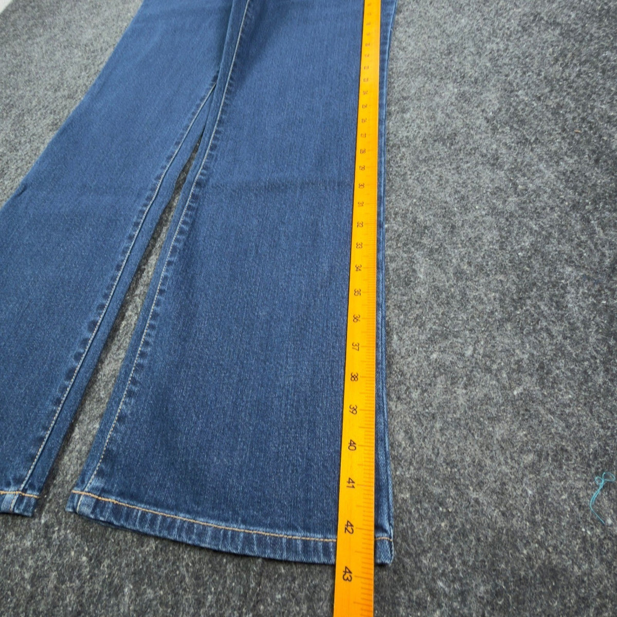 J Jeans Stretch Bootcut Jeans Womens 12 Indigo Blue Cotton Blend NWT - take2supply