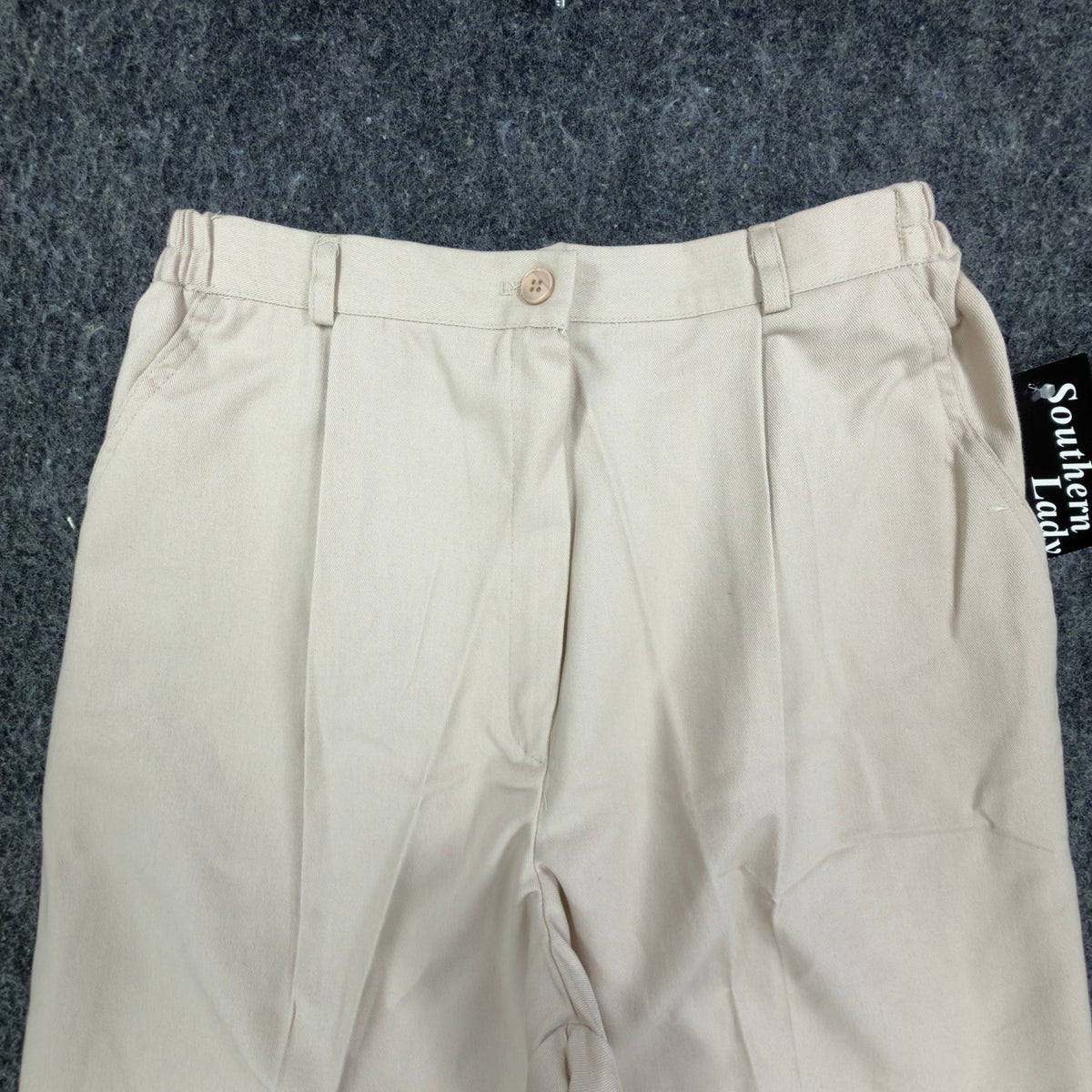 Southern Lady Vintage Pleated Shorts Womens 10 Khaki Twill NWT Deadstock 90s - take2supply