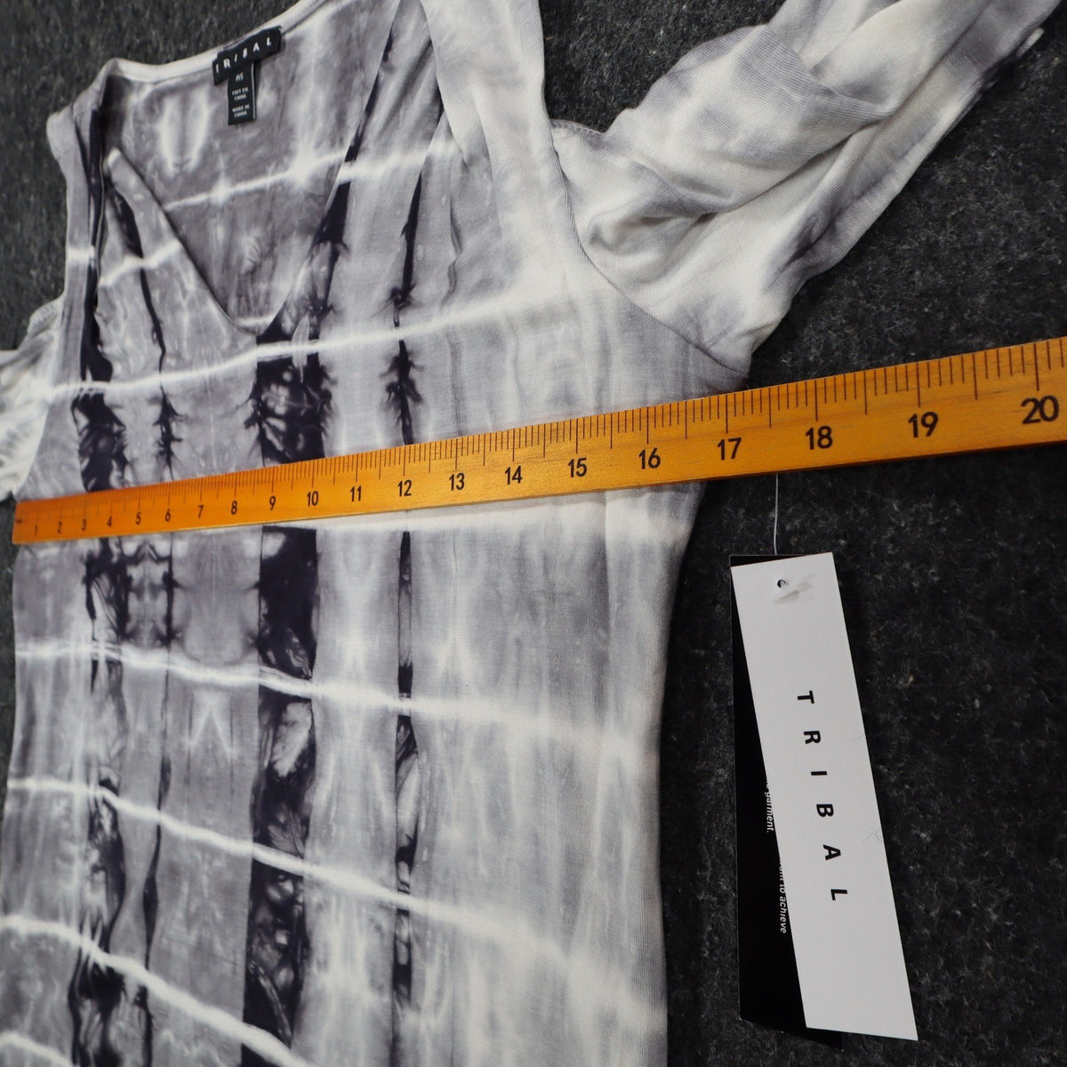 Tribal Cold Shoulder Top Womens Small Gray White Tie Dye Rayon Stretch V-Neck - take2supply