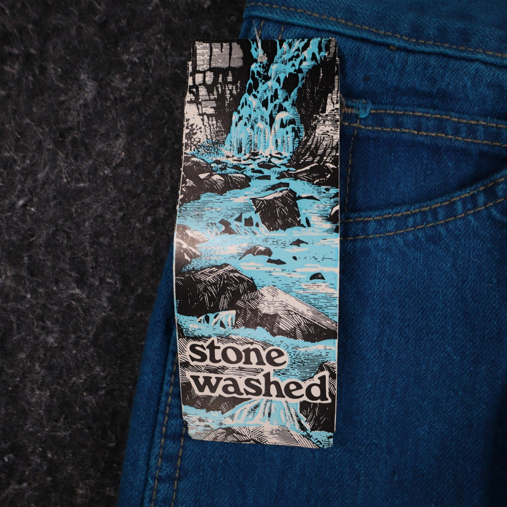 Action West Women Size 9 Vintage Stone Washed Blue Cotton Straight Leg Jeans NWT - take2supply