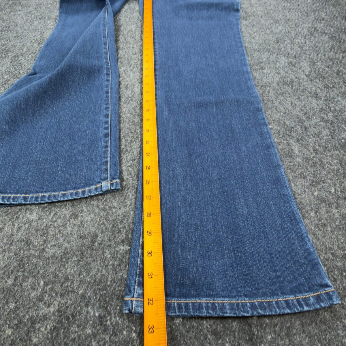 J Jeans Stretch Bootcut Jeans Womens 12 Indigo Blue Cotton Blend NWT - take2supply