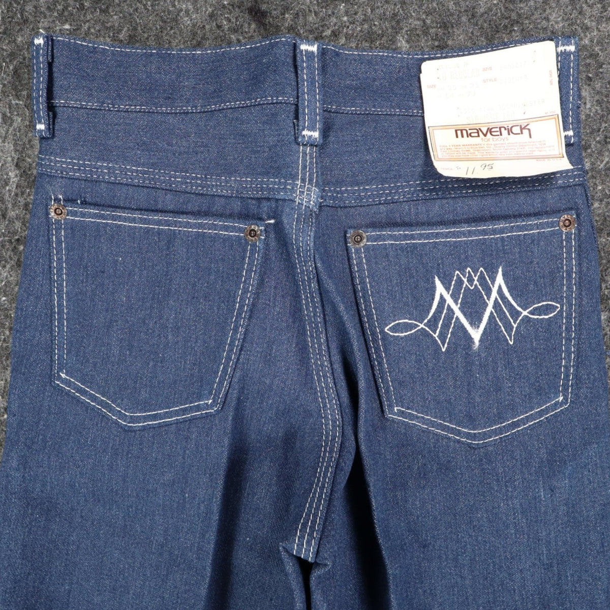 Maverick Straight Leg Jeans Boys 10 Reg Vintage 70s Blue Cotton Poly USA C951 - take2supply