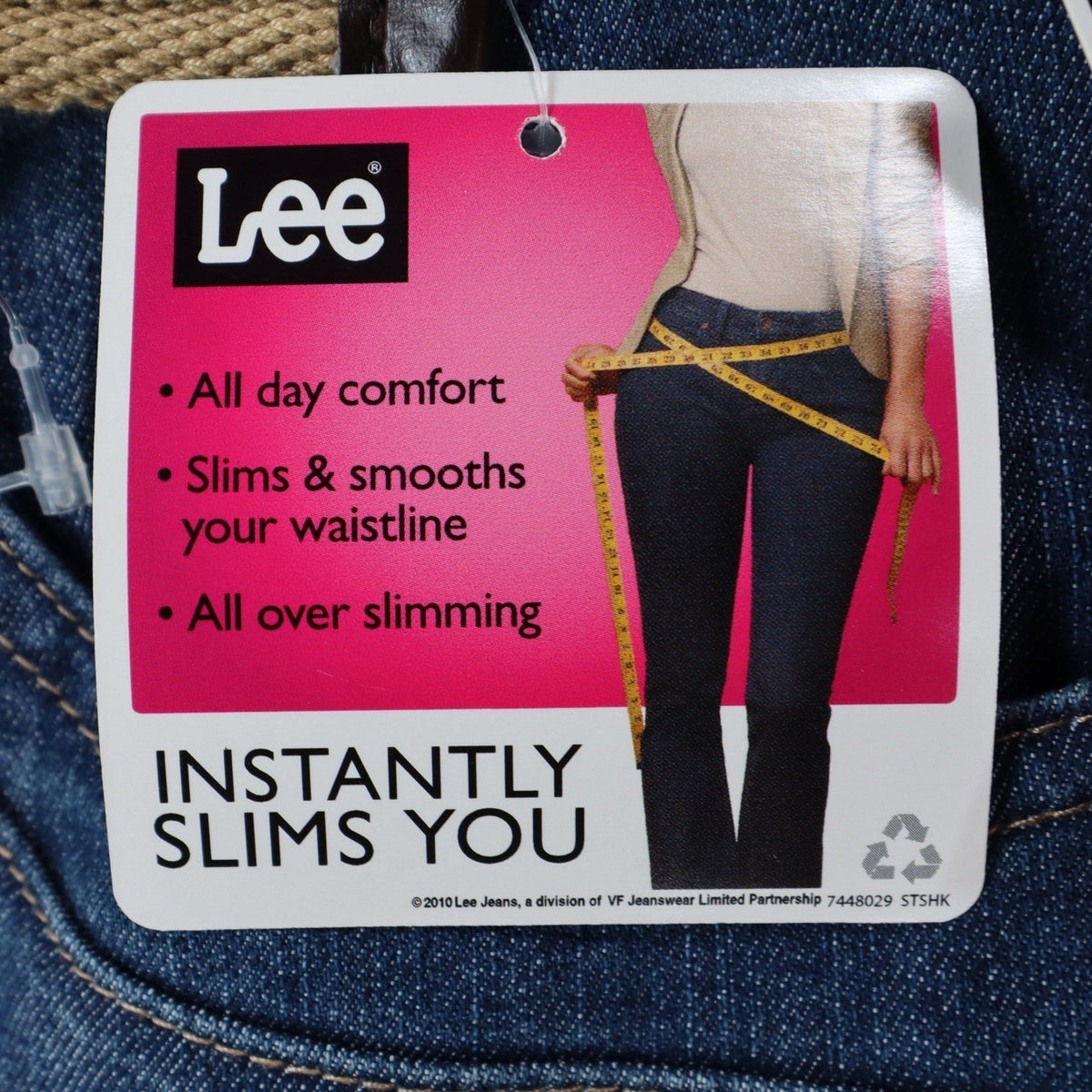 Lee Bermuda Shorts Women 6 M Classic Fit Carolina Blue Denim Stretch Belted NWT - take2supply