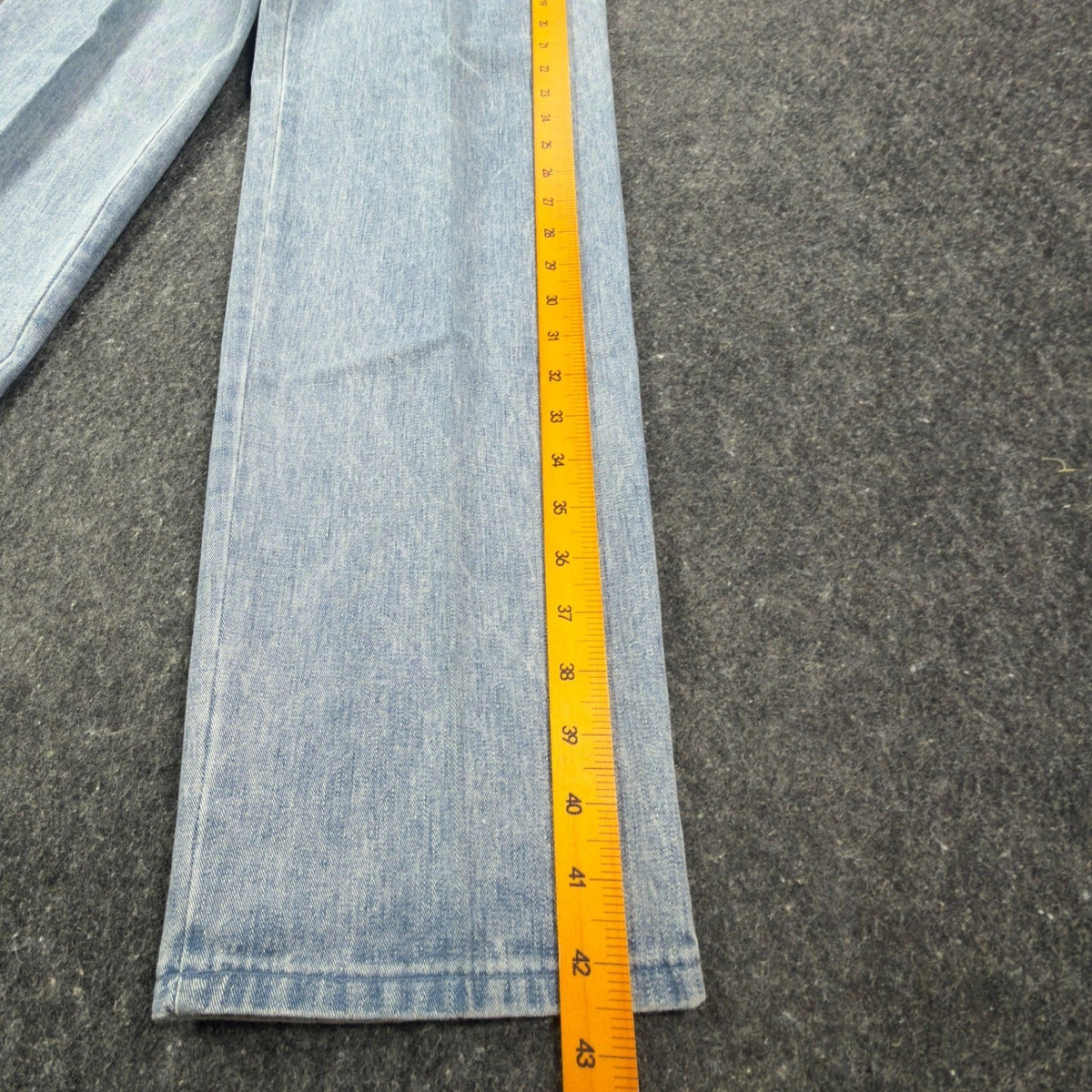 Dockers Vintage 90s Pleated Jeans Mens 31x32 Light Wash Cotton NWT Made in USA - take2supply