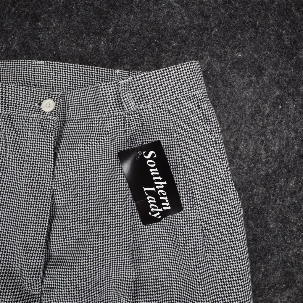 Southern Lady Dress Pants Womens 10 Petite Black White Houndstooth Pleated New - take2supply