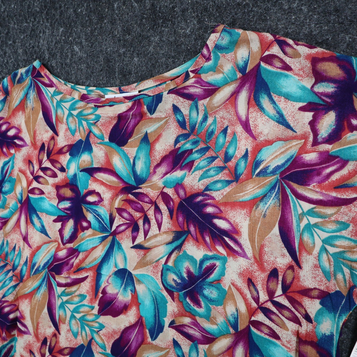 Xtrovert by Donnkenny Blouse Womens Medium Vintage 90s Rayon Tropical Floral USA - take2supply