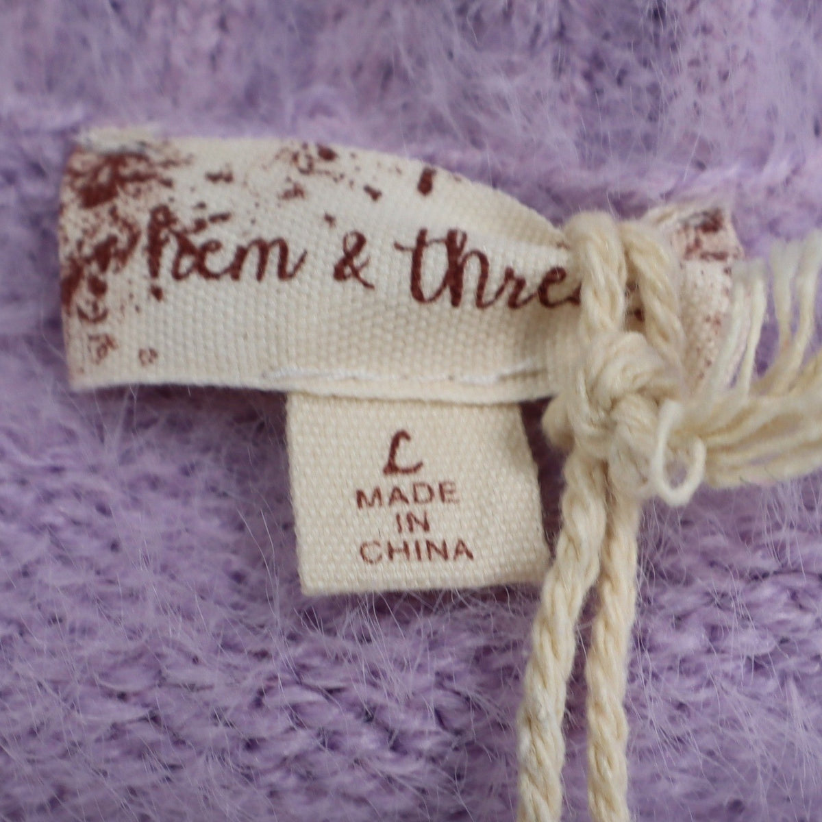 Hem & Thread Weekend Sweater Womens Large Lavender Fuzzy Eyelash Knit 31351 - take2supply