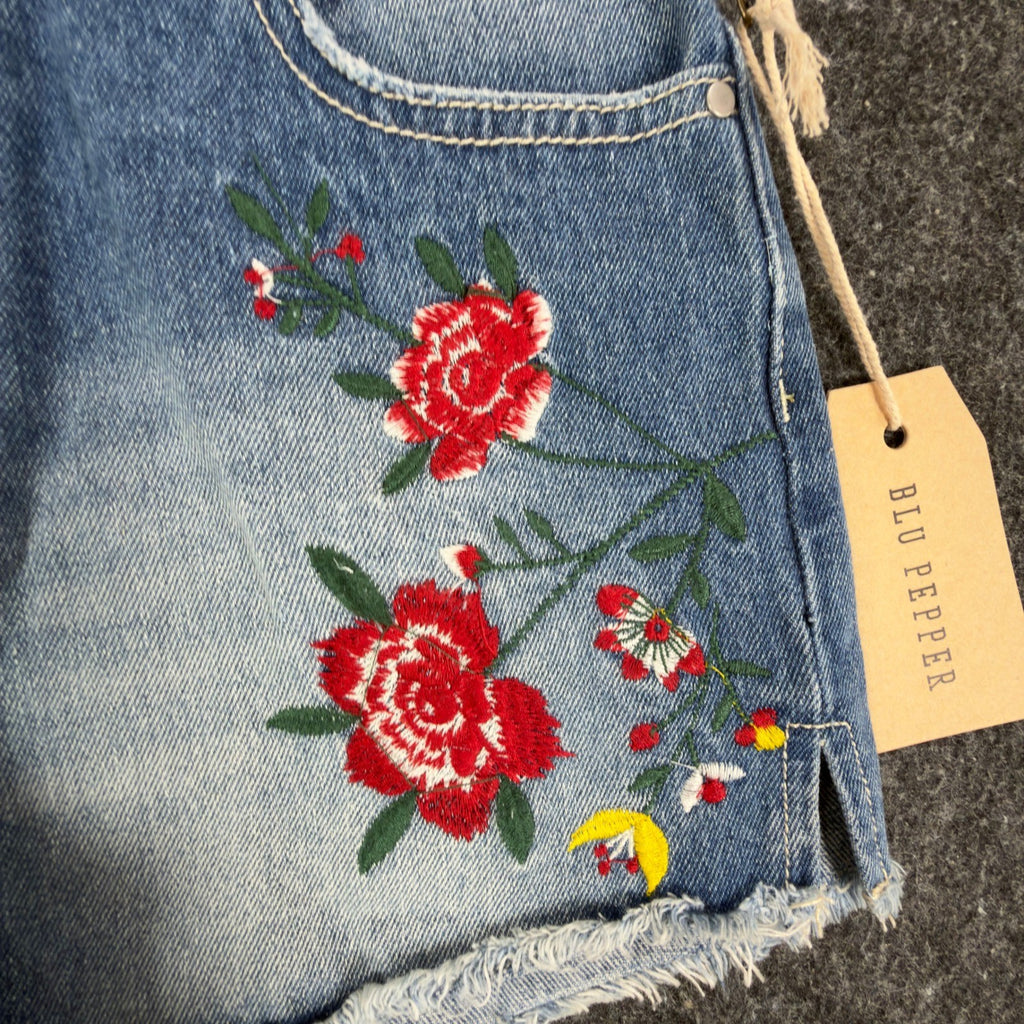 Blu Pepper Modern Floral Embroidered Denim Shorts Womens S Blue Cotton NWT - take2supply