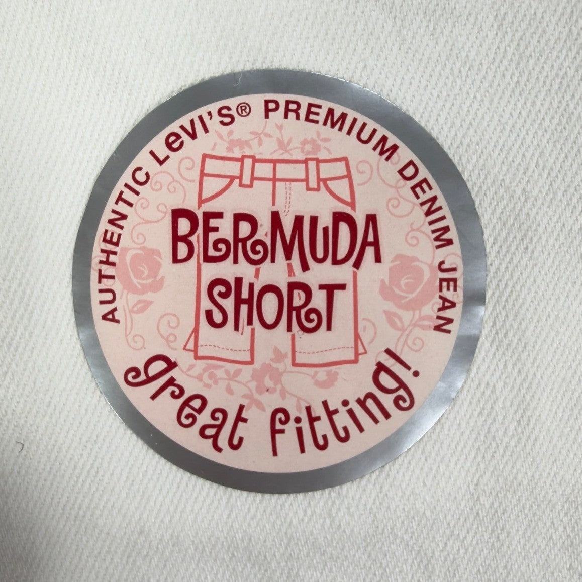 Levi's 2006 Y2K Bermuda Shorts Girls 10 White Denim NWT Belted C679 - take2supply