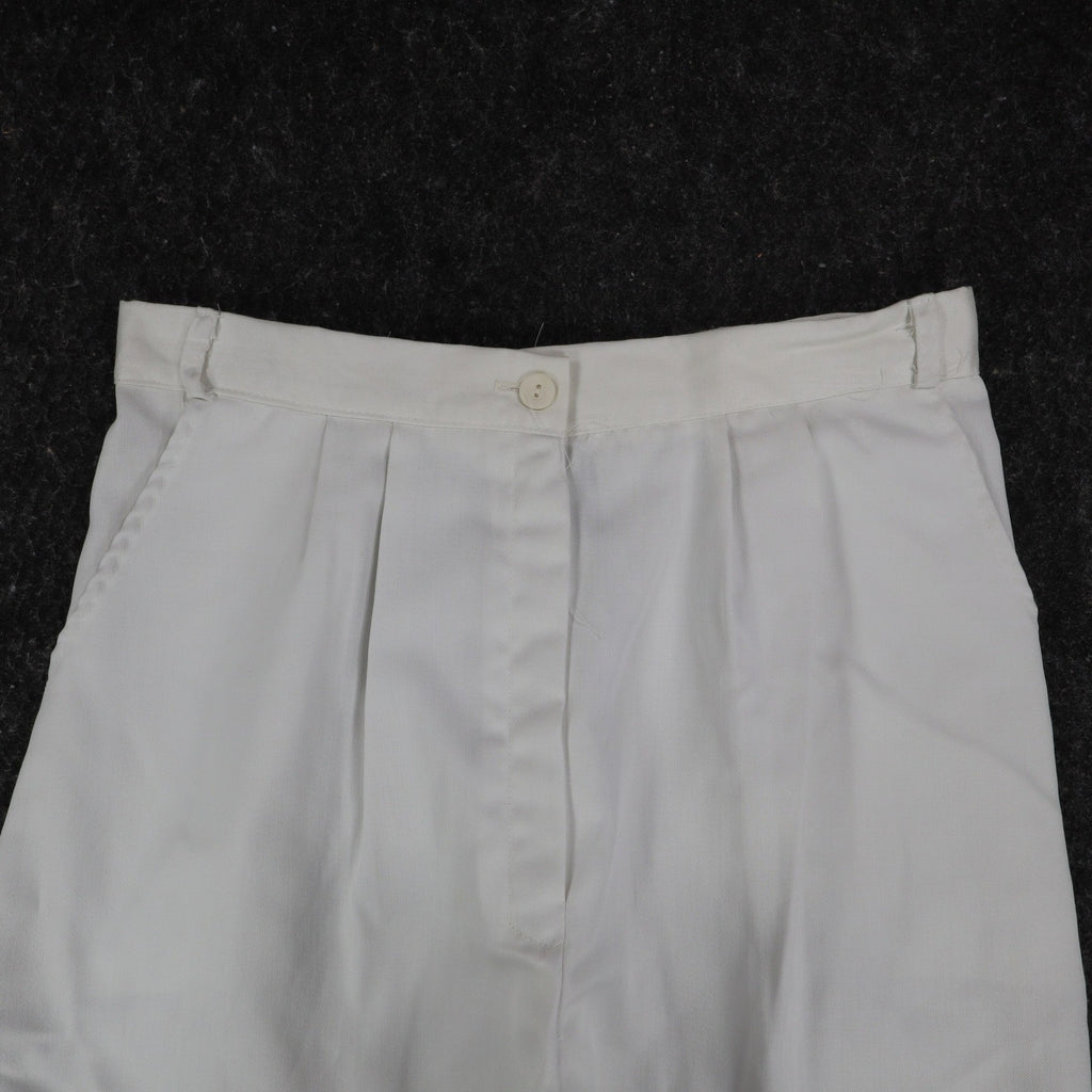 Gazelle Shorts Womens 13/14 Vintage 90s White High Waist Pleated USA Made - take2supply