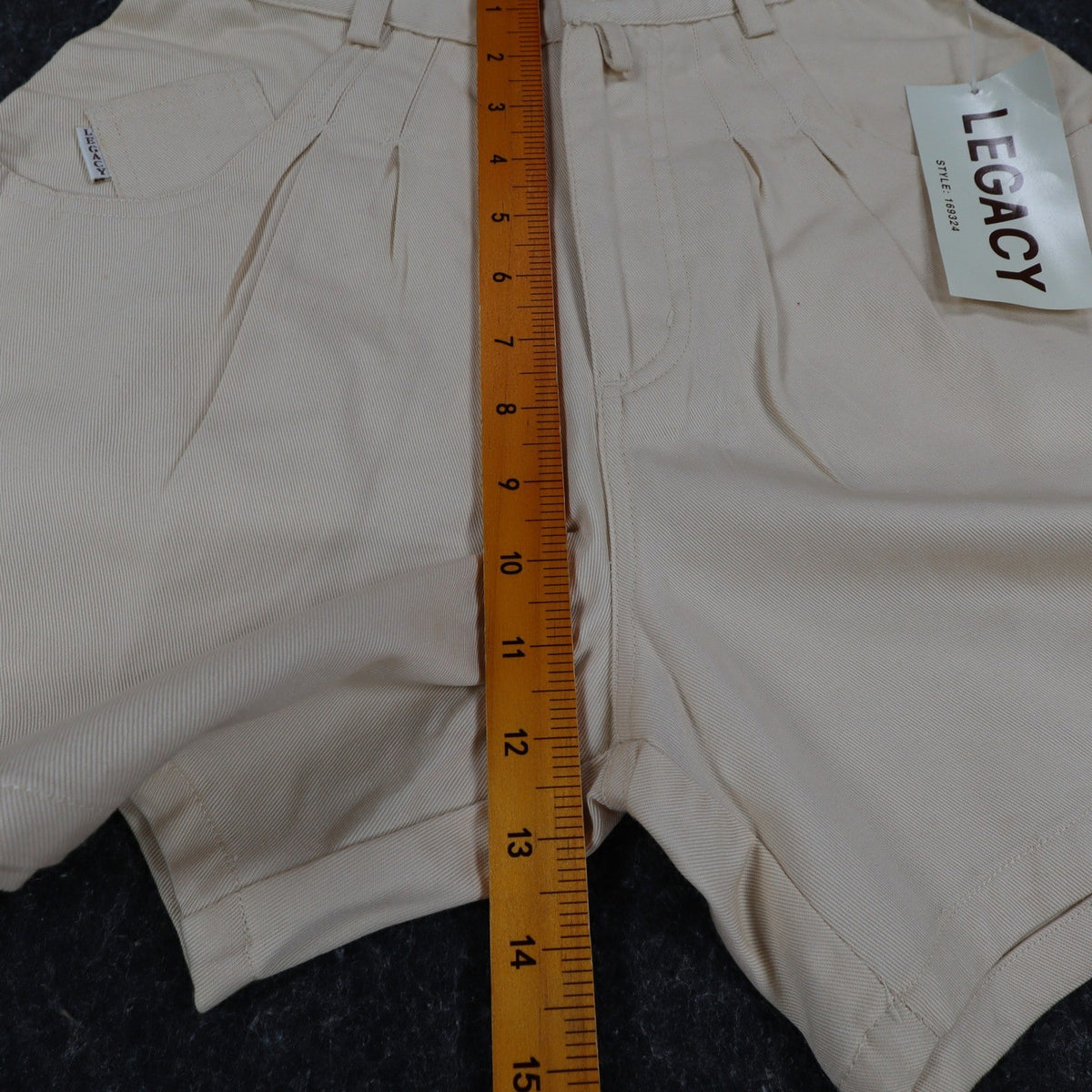Legacy Jeans Pleated Shorts Womens 7 Vintage 90s Beige Cotton High Waisted NWT - take2supply