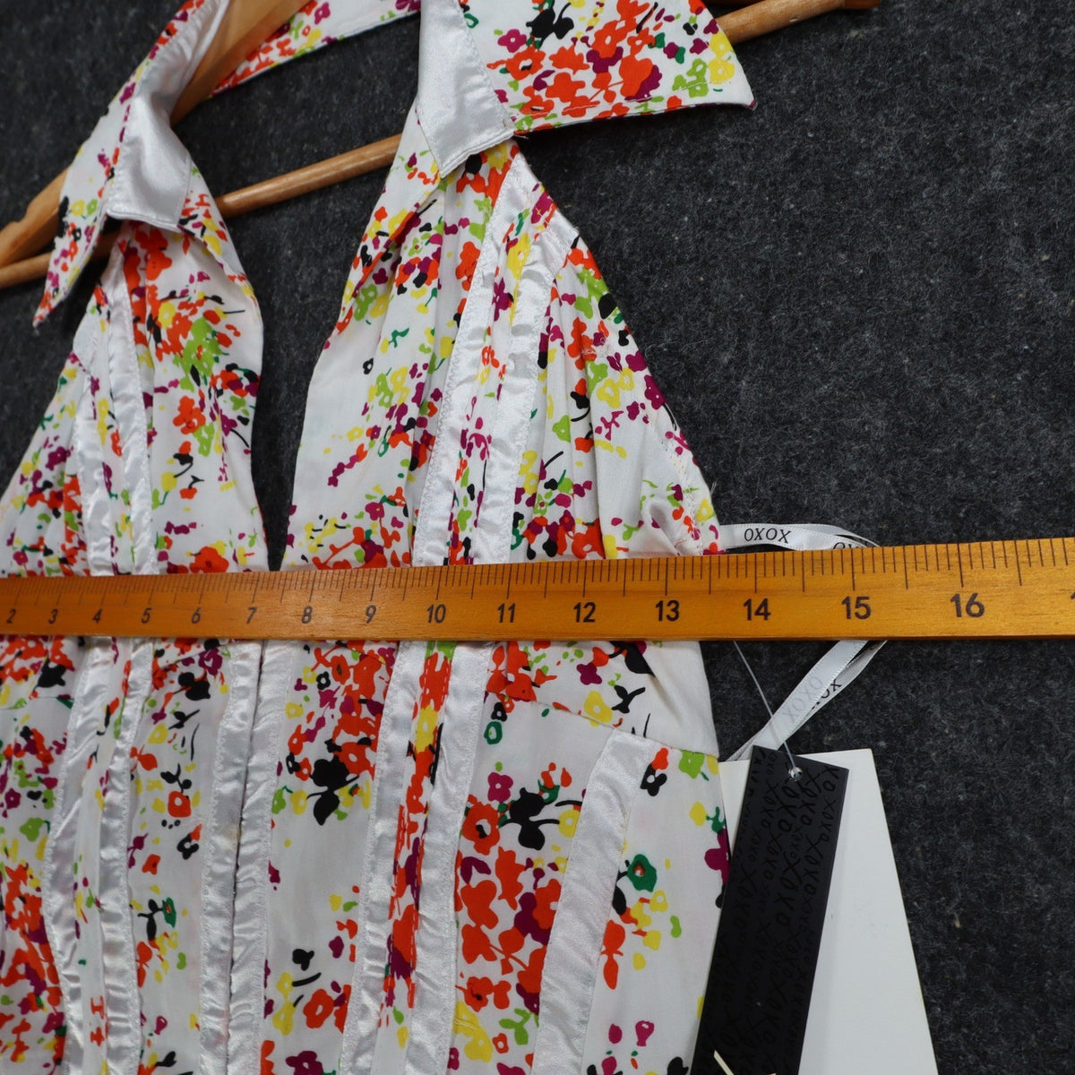 XOXO Halter Top Womens Size Medium NWT Floral Cotton Smocked Back White C759 - take2supply