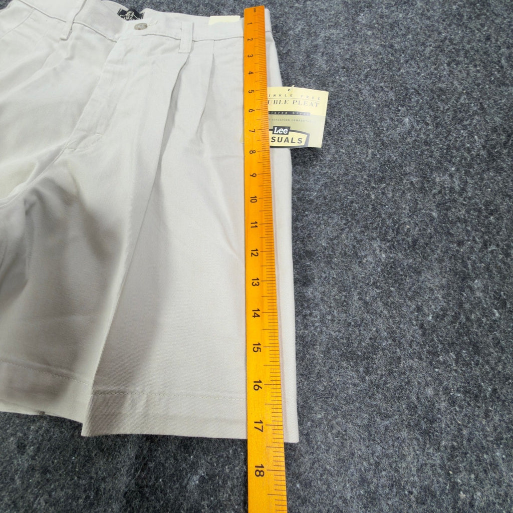 Lee Vintage 90s Pleated Shorts Womens 8P Beige Cotton NWT - take2supply