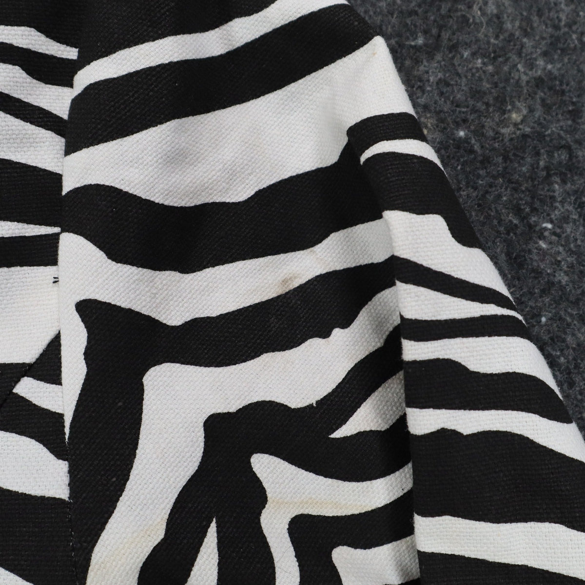 Emma J Zebra Print Jacket Womens M Y2K Black White Cotton Grommet Eyelet Trim - take2supply
