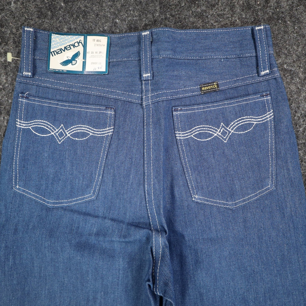 Young Maverick Vintage Girls 12 Reg Blue Straight Leg Jeans NWT - take2supply