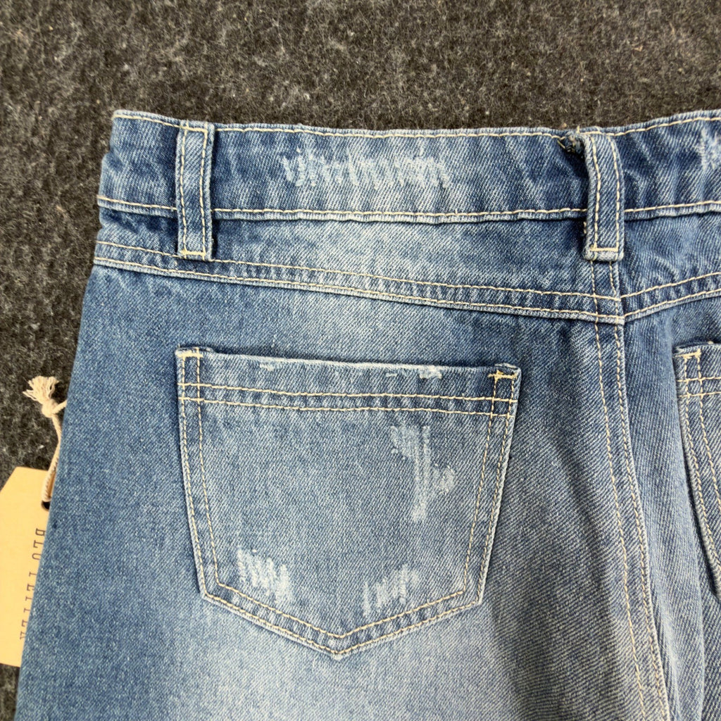 Blu Pepper Modern Floral Embroidered Denim Shorts Womens Medium Blue NWT - take2supply