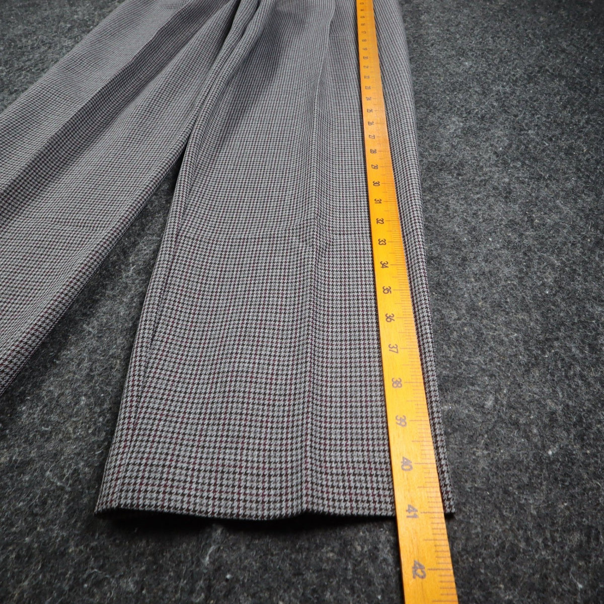 Southern Lady Plaid Dress Pants Womens 8 Vintage Grey Burgundy Pleated Trousers - take2supply