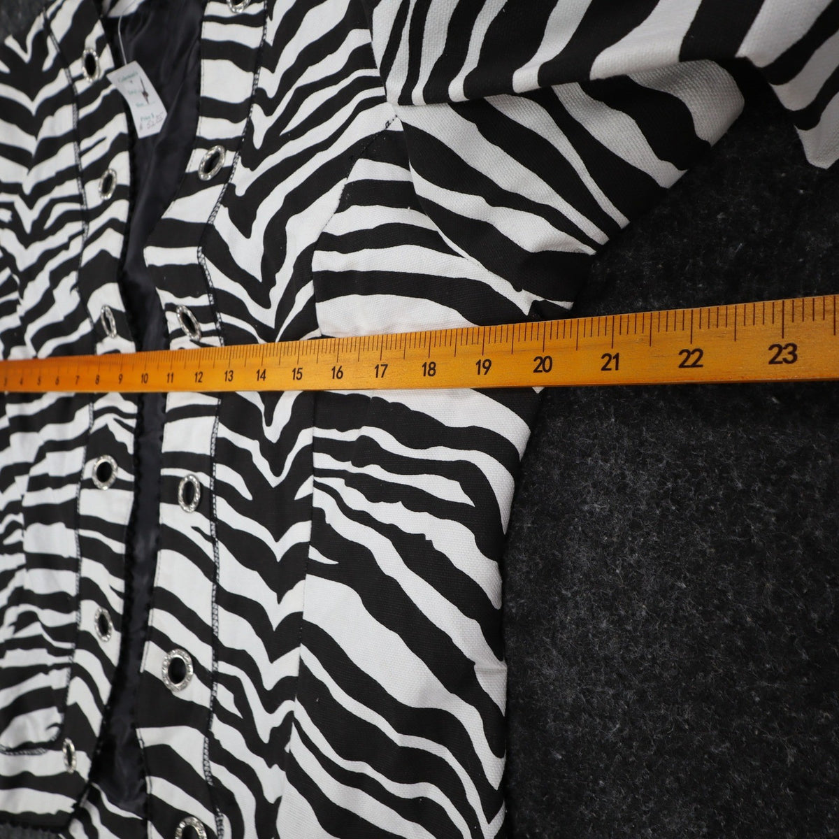 Emma J Zebra Print Jacket Womens M Y2K Black White Cotton Grommet Eyelet Trim - take2supply