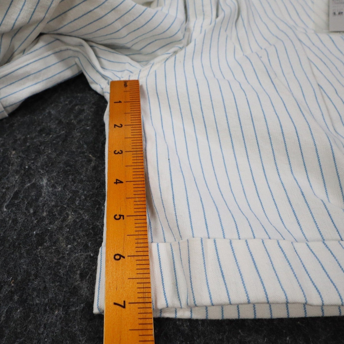 Lee Vintage 90s Pinstripe Pleated Shorts Womens 12 High Rise Cotton White Blue - take2supply