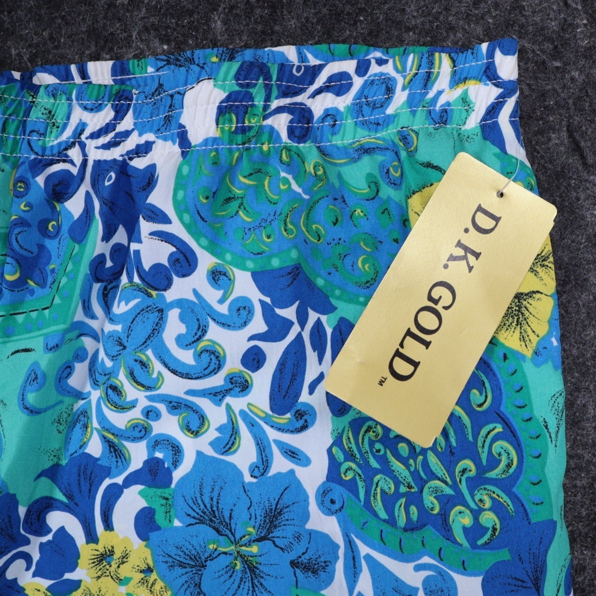D.K. GOLD Shorts Small Vintage 90s Blue Green Floral Tropical Made in USA C985 - take2supply