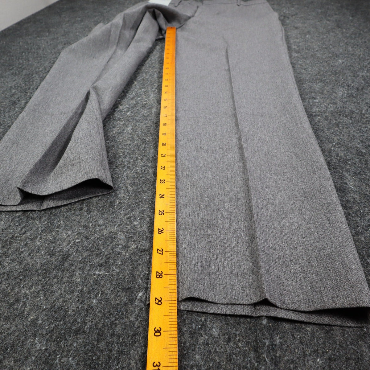 Levi Strauss Action Slacks Mens 33x30 Vintage 2000s Grey Flat Front Dress Pants - take2supply