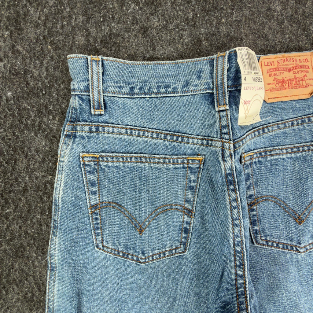Levi's Y2K 550 Relaxed Shorts Misses 4 Blue Cotton Denim NWT Deadstock - take2supply