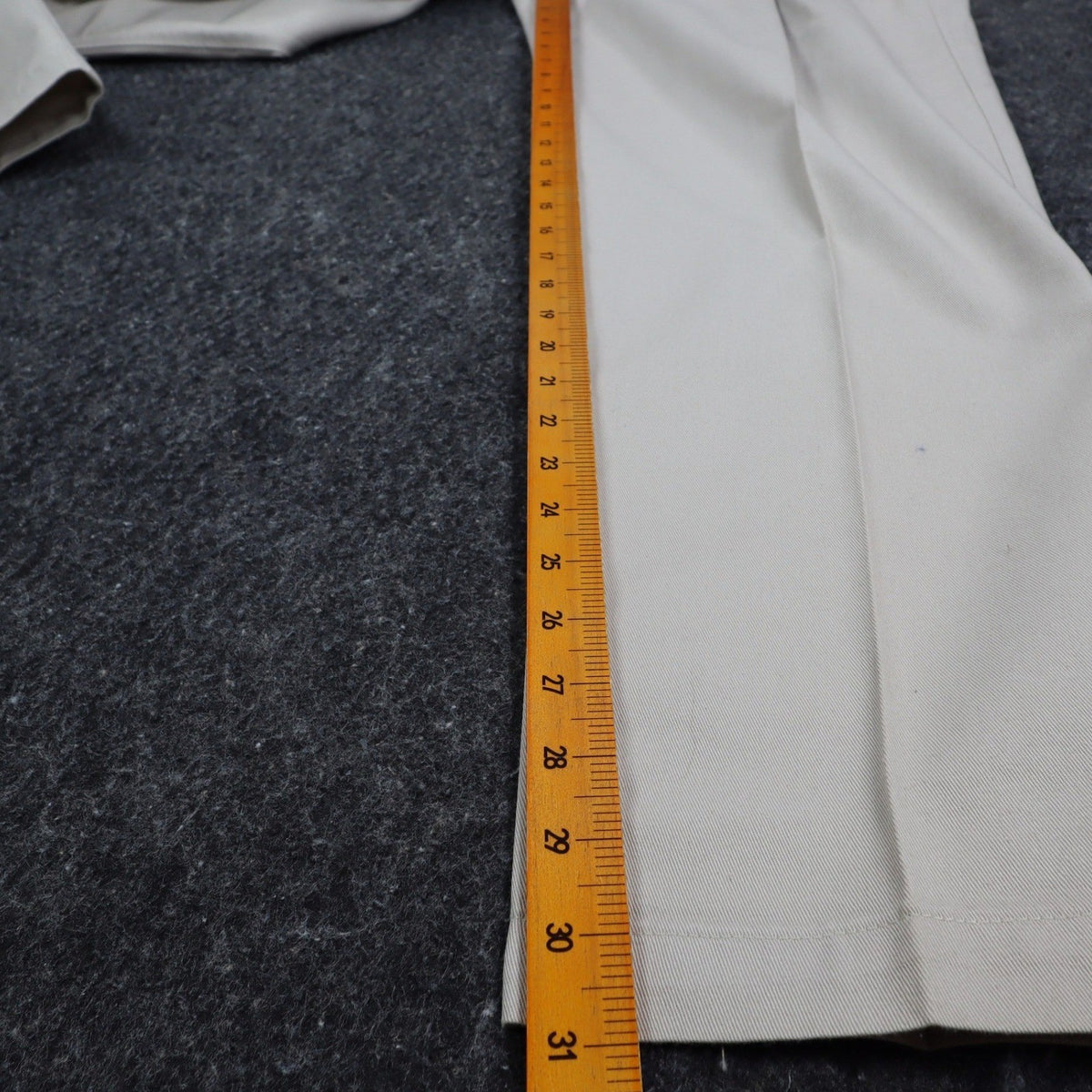 Lee Casuals Pants Womens 12 M Vintage 90s Khaki Cotton Double Pleat Relaxed Fit - take2supply