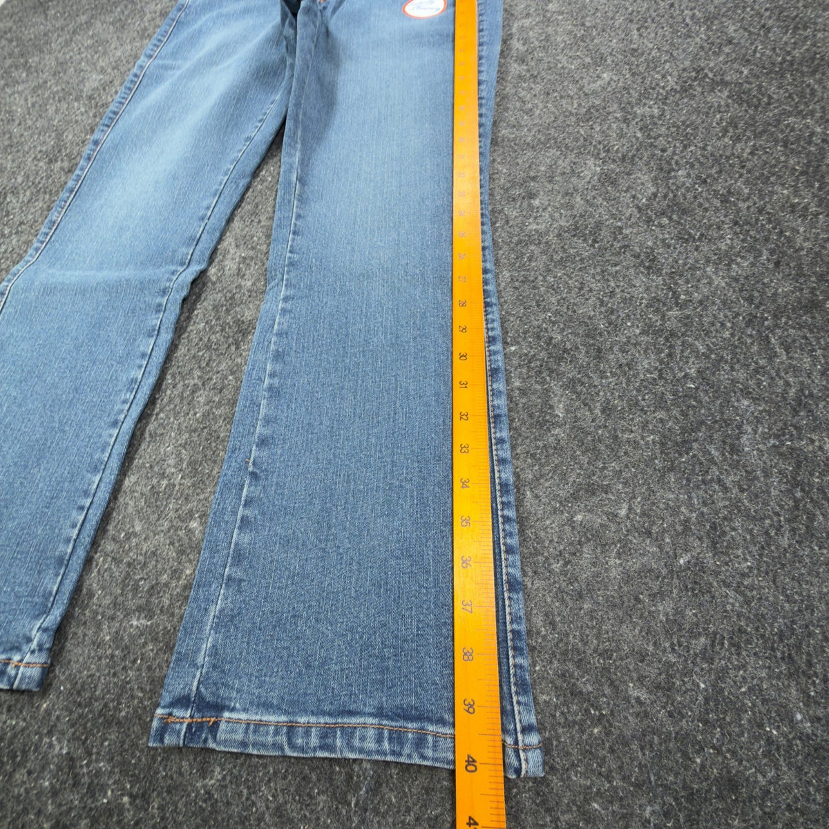Wrangler Aura Jeans 10 SHT Blue Denim Instantly Slimming Straight Leg NWT - take2supply