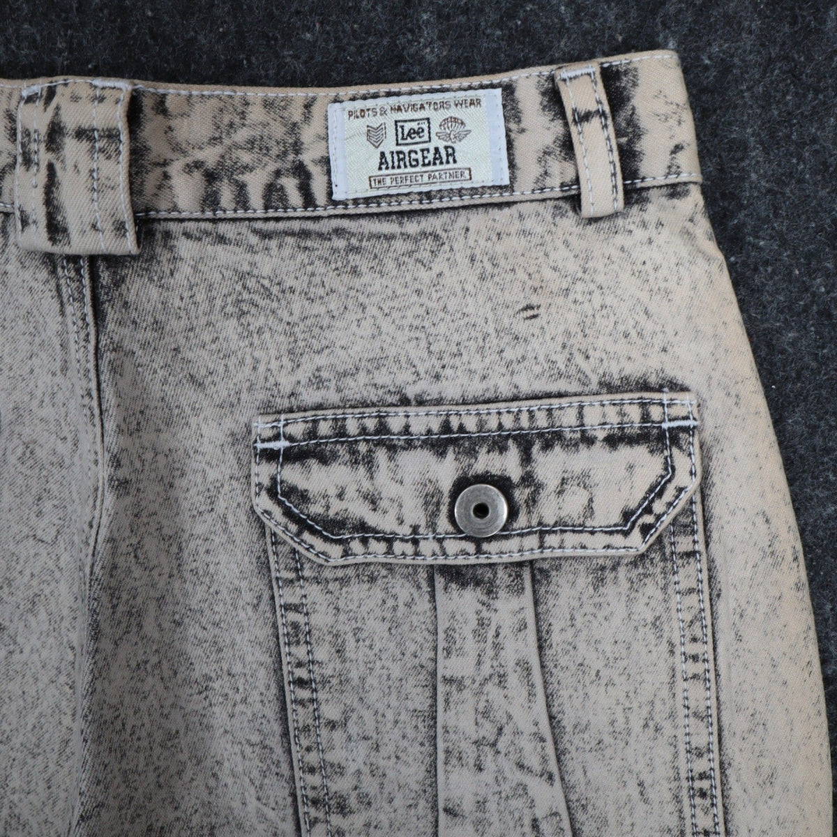 Lee Trekker Shorts Boys 12 Vintage 90s Black Acid Wash Relaxed Fit Cotton NWT - take2supply
