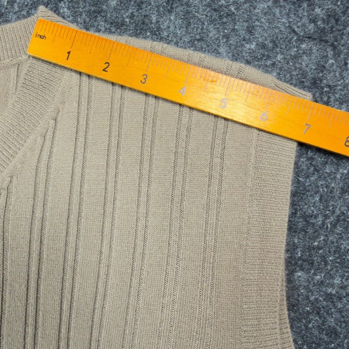 Port City Khaki's V-Neck Sweater Vest Mens L Tan Acrylic NWT Deadstock - take2supply