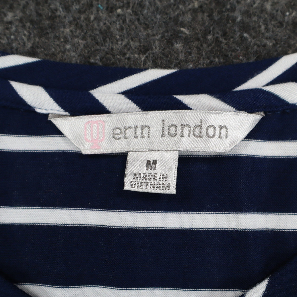 Erin London Tunic Top Womens Medium Navy Blue White Striped Sharkbite Hem NWT - take2supply