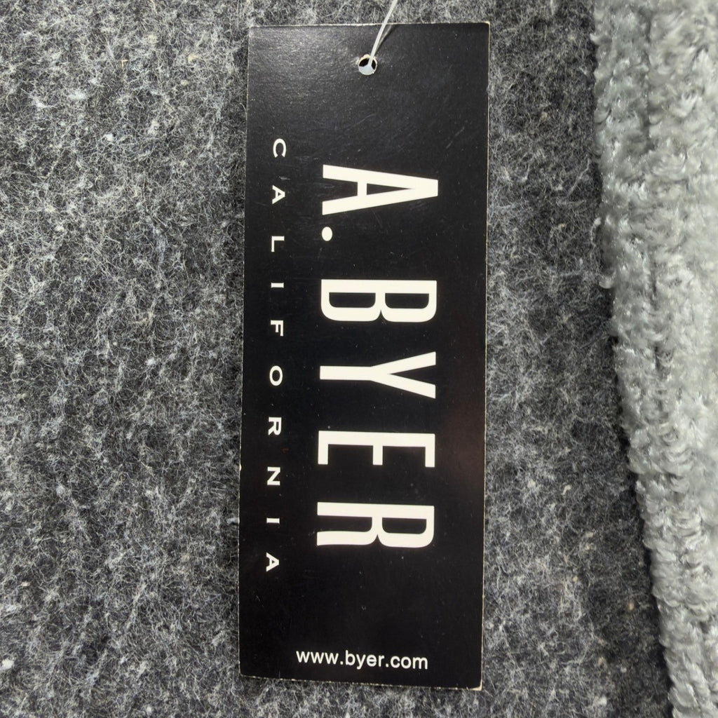 A. Byer Y2K Textured Tee Womens M Gray Polyester NWT - take2supply