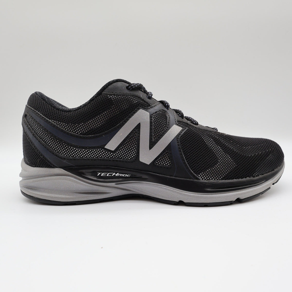 New Balance 580v5 Men's Running Shoes 8.5 Black Mesh TechRide Sneakers - take2supply