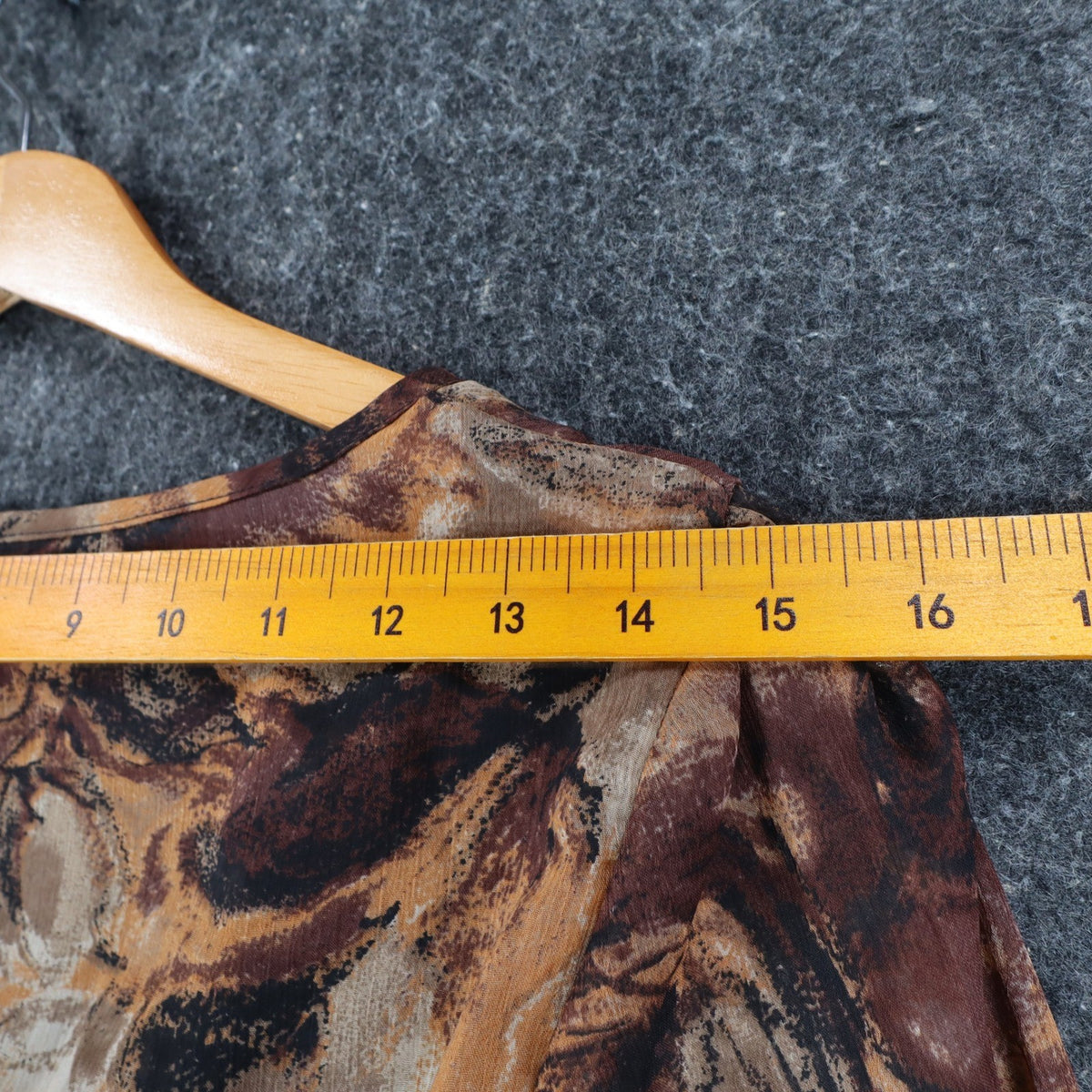 AGB Blouse Womens Small Brown Tan Abstract Floral Ruffle Neck Balloon Sleeve NEW - take2supply