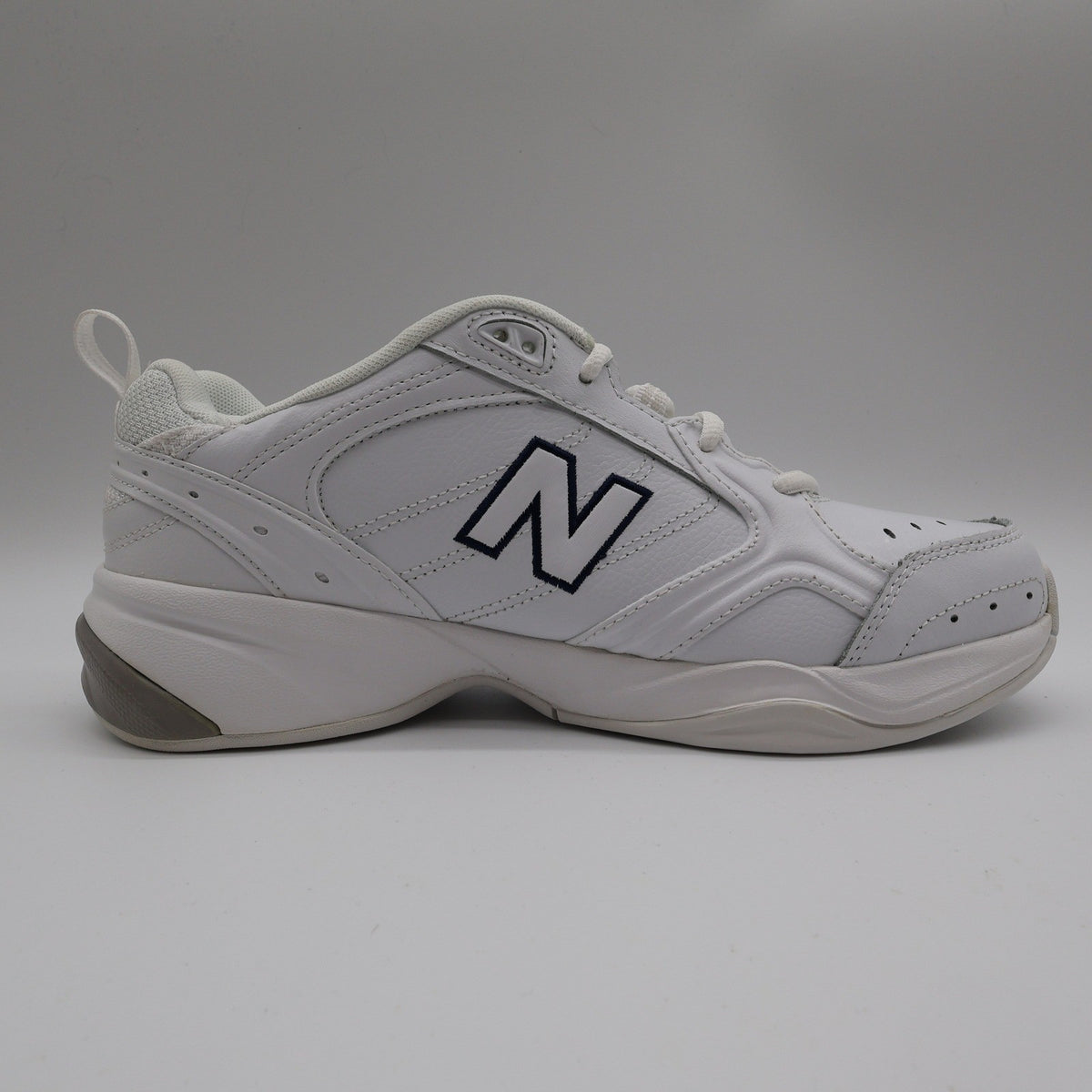 New Balance 624 Women's Cross Trainers White Leather Size 10 WX624WT2 - take2supply