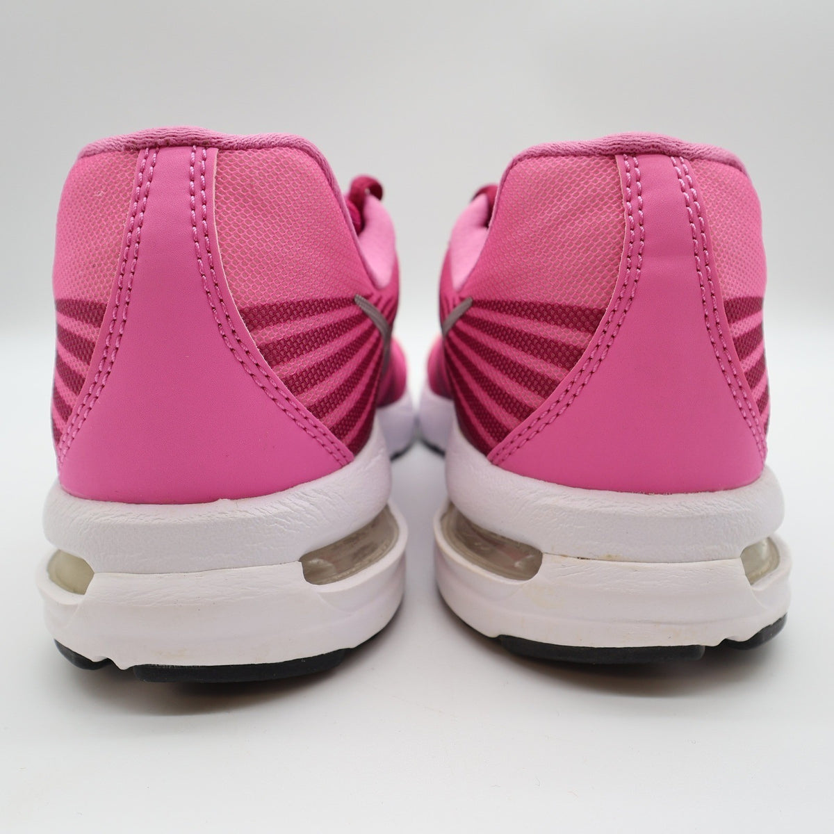 Nike Air Futurun 2 Womens Size 7 Running Shoes Pink Silver 631430-500 New - take2supply