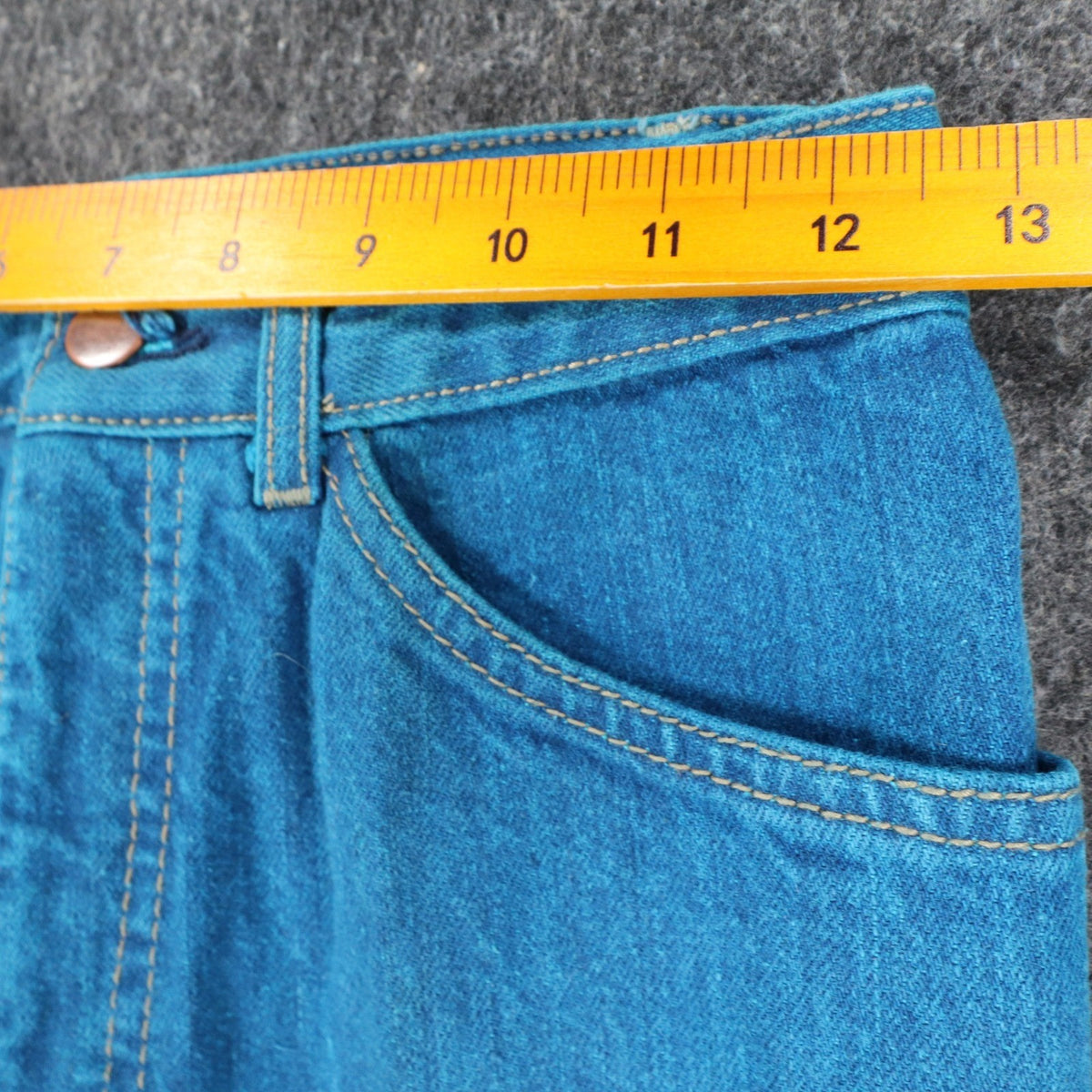 Action West Women Size 9 Vintage Stone Washed Blue Cotton Straight Leg Jeans NWT - take2supply