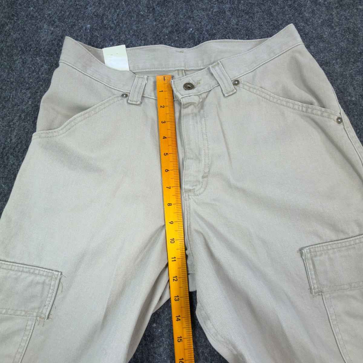 Lee Dungarees Cargo Shorts Mens 29 Khaki Cotton Relaxed Vintage 90s Made in USA - take2supply