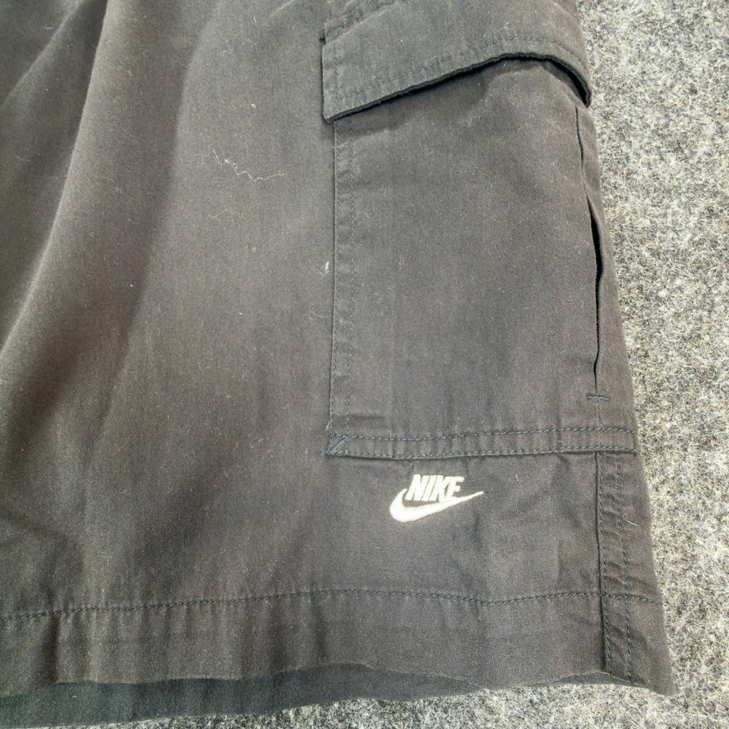 Nike Men's Black Cargo Shorts Vintage 2005 Cotton Tactical Utility - take2supply
