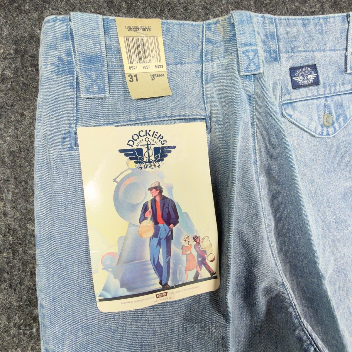 Dockers Vintage 90s Pleated Jeans Mens 31x32 Light Wash Cotton NWT Made in USA - take2supply