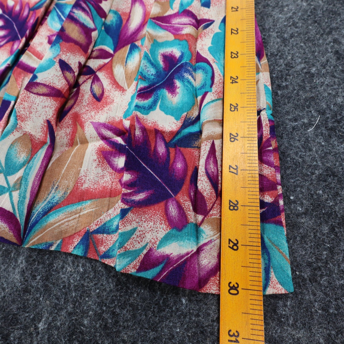 Xtrovert by Donnkenny Skirt Womens 8 Vintage 90s Rayon Tropical Floral Midi USA - take2supply