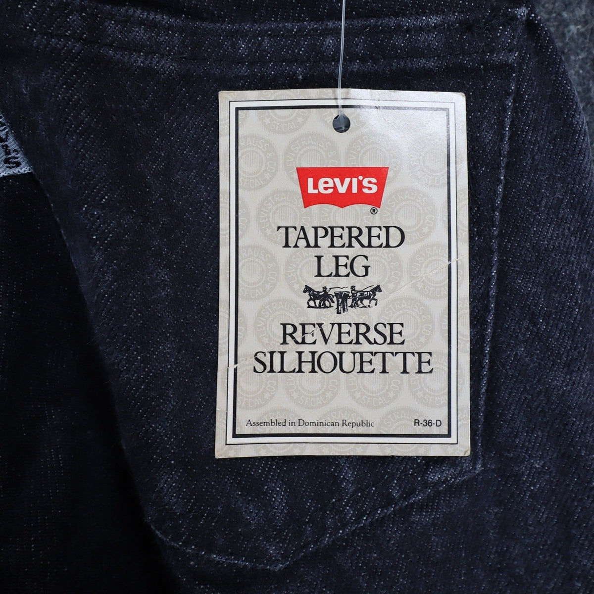Levis Tapered Leg Jeans Womens 9 VTG 90s Black Reverse Silhouette Striped Denim - take2supply