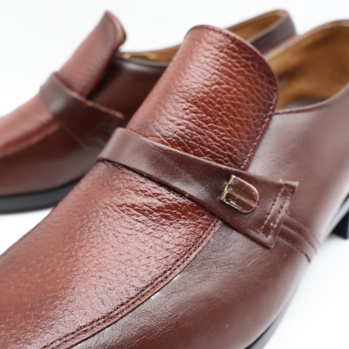 Barclay Loafers Mens 7.5 D Vintage Brown Leather Slip On Dress Shoes 95182 - take2supply