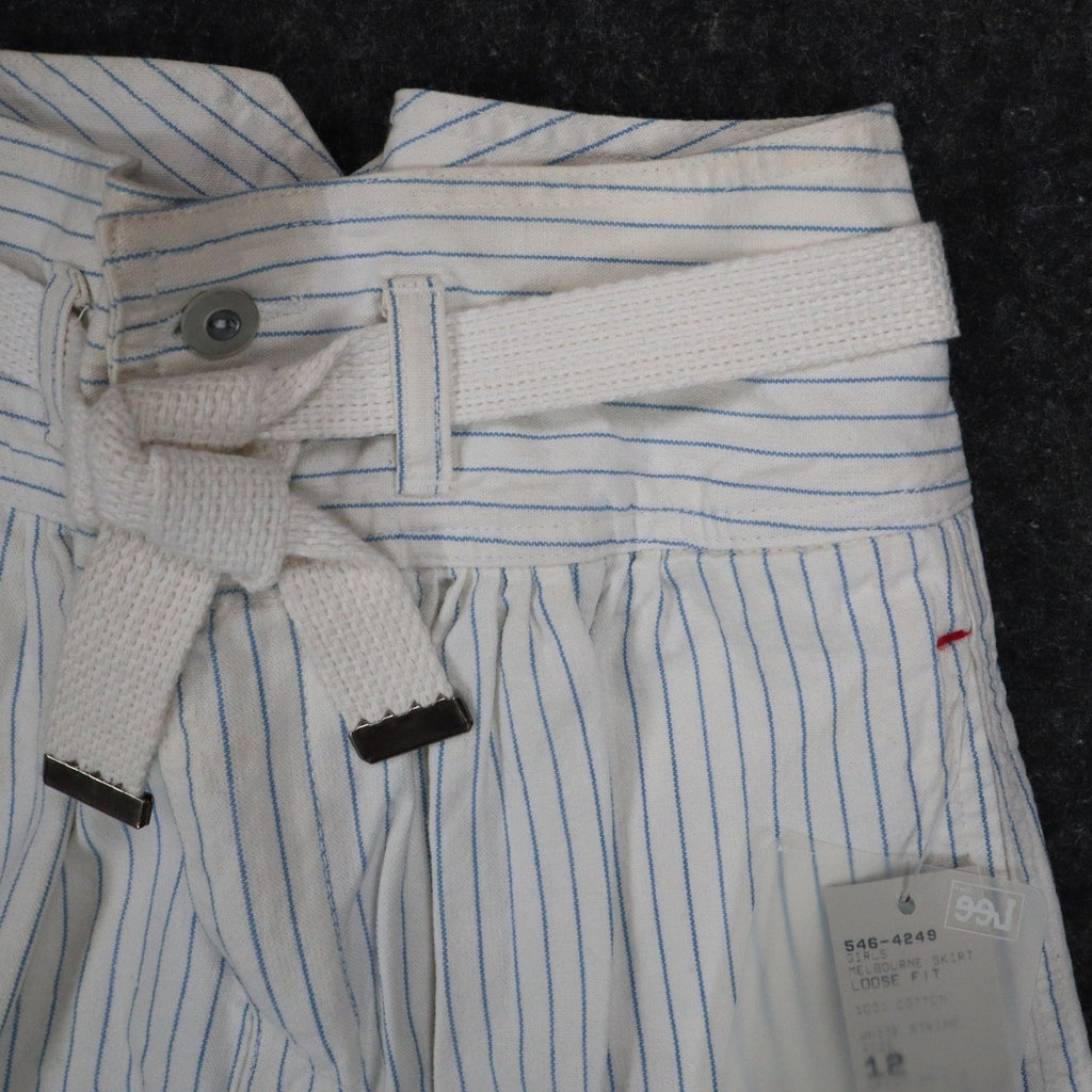 Lee Vintage 90s Pinstripe Pleated Shorts Womens 12 High Rise Cotton White Blue - take2supply