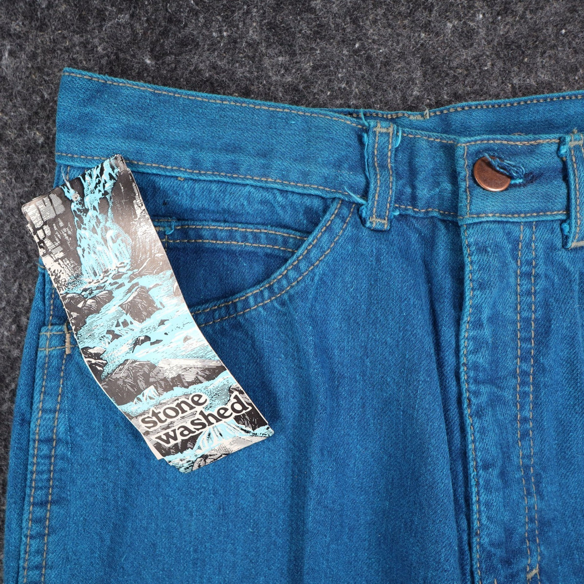 Action West Women Size 9 Vintage Stone Washed Blue Cotton Straight Leg Jeans NWT - take2supply