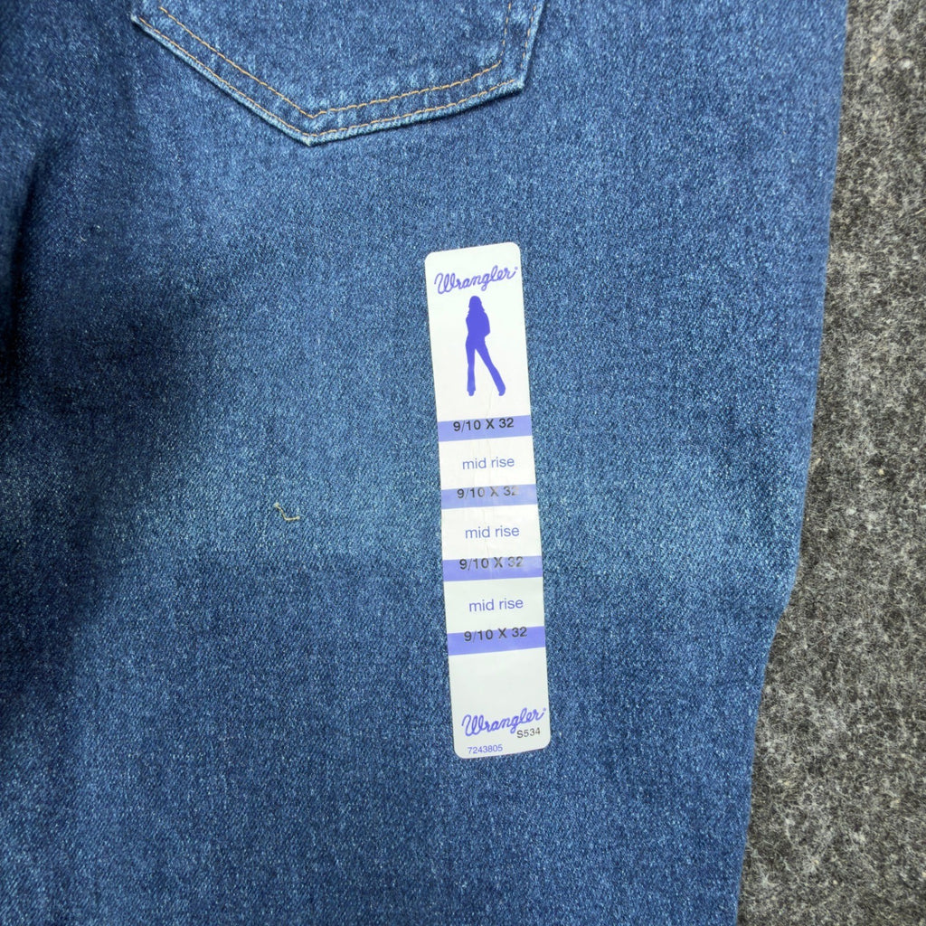 Wrangler Y2K Cowboy Cut Boot Cut Jeans Womens 9/10x32 Blue Denim NWT - take2supply